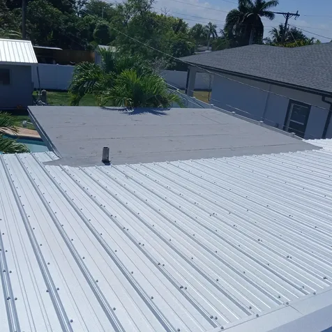 811 S Broadway Lantana FL 33462