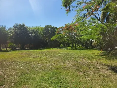1697 E Main Street Pahokee FL 33476