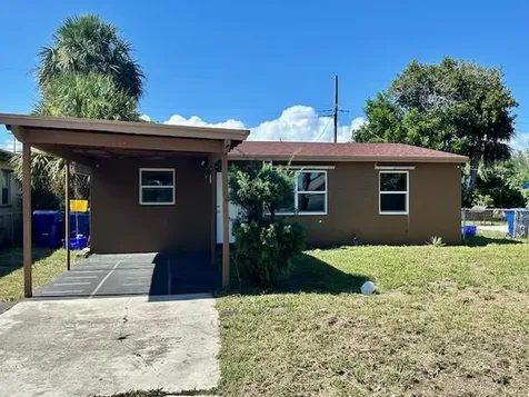 1548 W 10th Street Riviera Beach FL 33404