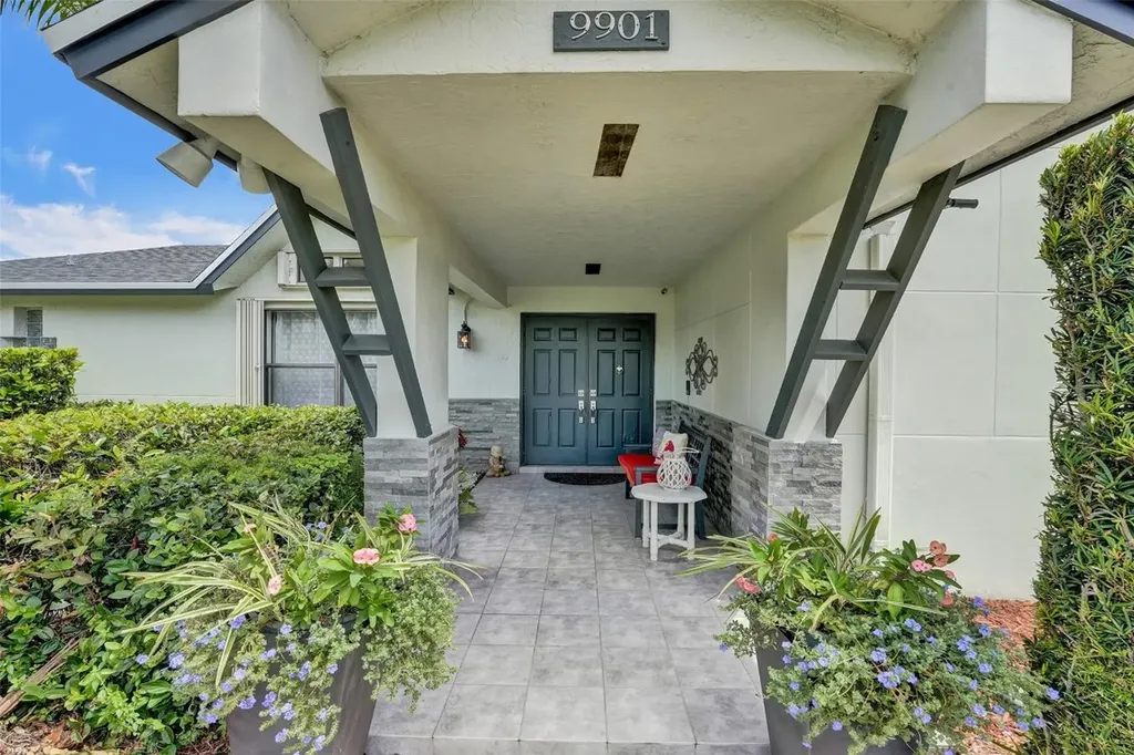 9901 NW 46th Place Sunrise FL 33351
