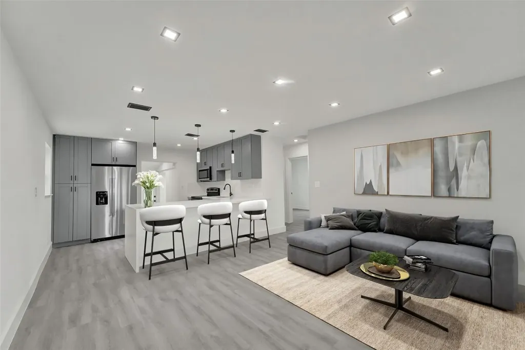700 NW 3rd Court Hallandale Beach FL 33009