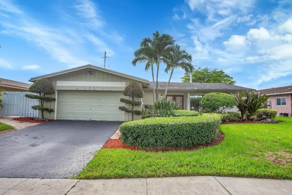 9404 NW 46th Street Sunrise FL 33351