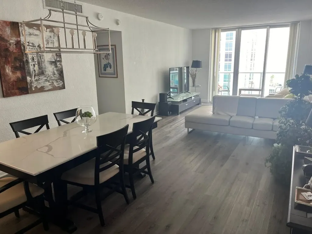 3901 S Ocean Drive Hollywood FL 33019
