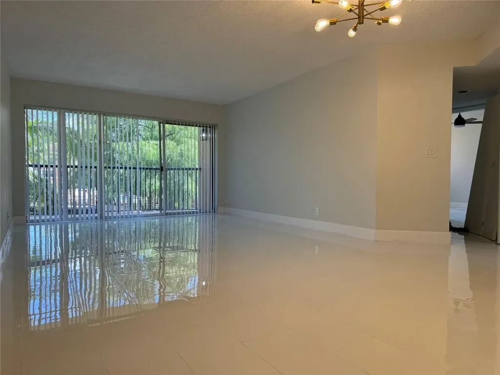 8891 Wiles Road Coral Springs FL 33067