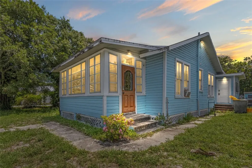 638 S 12th Street Fort Pierce FL 34950