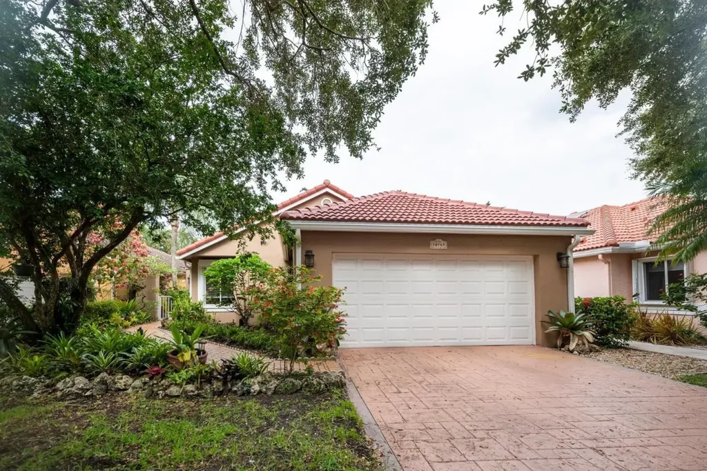 10149 NW 3rd Court Plantation FL 33324