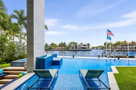 34 Minnetonka Road Sea Ranch Lakes FL 33308