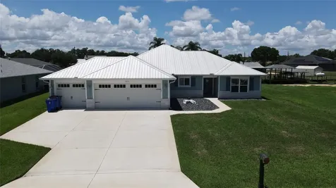 3111 Country Lake Drive Sebring FL 33876