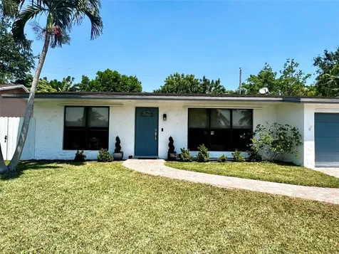 11621 NW 32nd Manor Sunrise FL 33323
