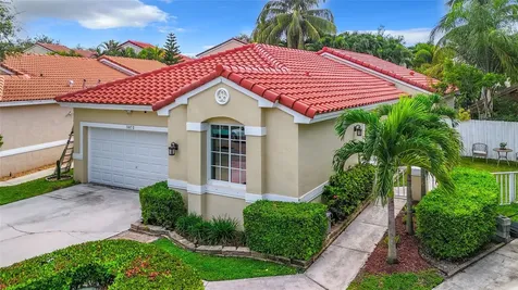 5072 SW 149th Terrace Davie FL 33331