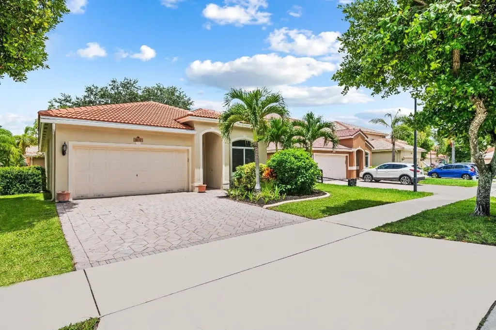 4637 Waycross Drive Coconut Creek FL 33073