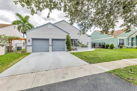1551 SW 85th Avenue Pembroke Pines FL 33025