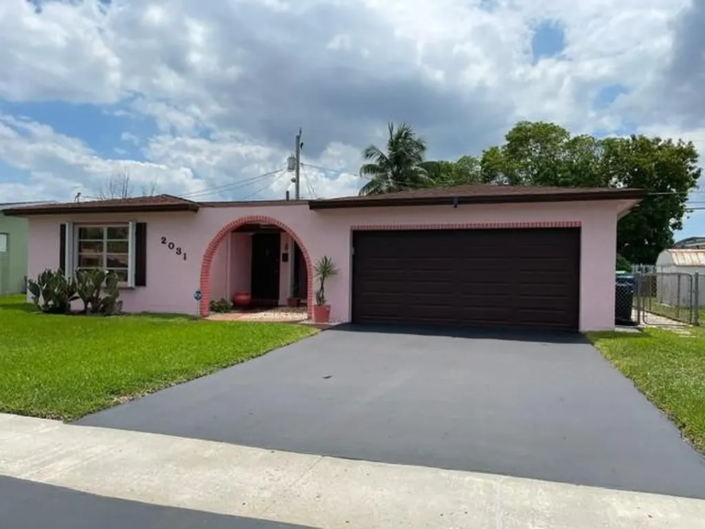 2031 NW 74th Avenue Sunrise FL 33313