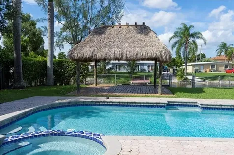 8165 NW 182nd Street Hialeah FL 33015