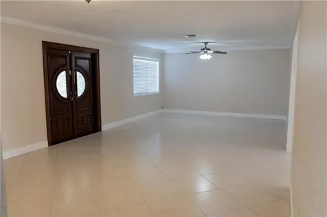 8165 NW 182nd Street Hialeah FL 33015