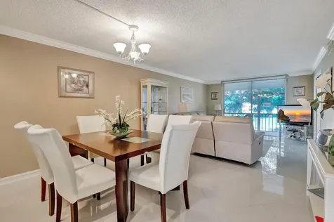 8930 S Hollybrook Boulevard Pembroke Pines FL 33025