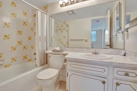 8930 S Hollybrook Boulevard Pembroke Pines FL 33025
