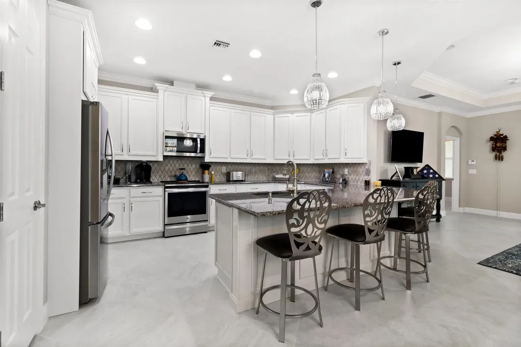 12868 SW Lake Fern Circle Port St Lucie FL 34987