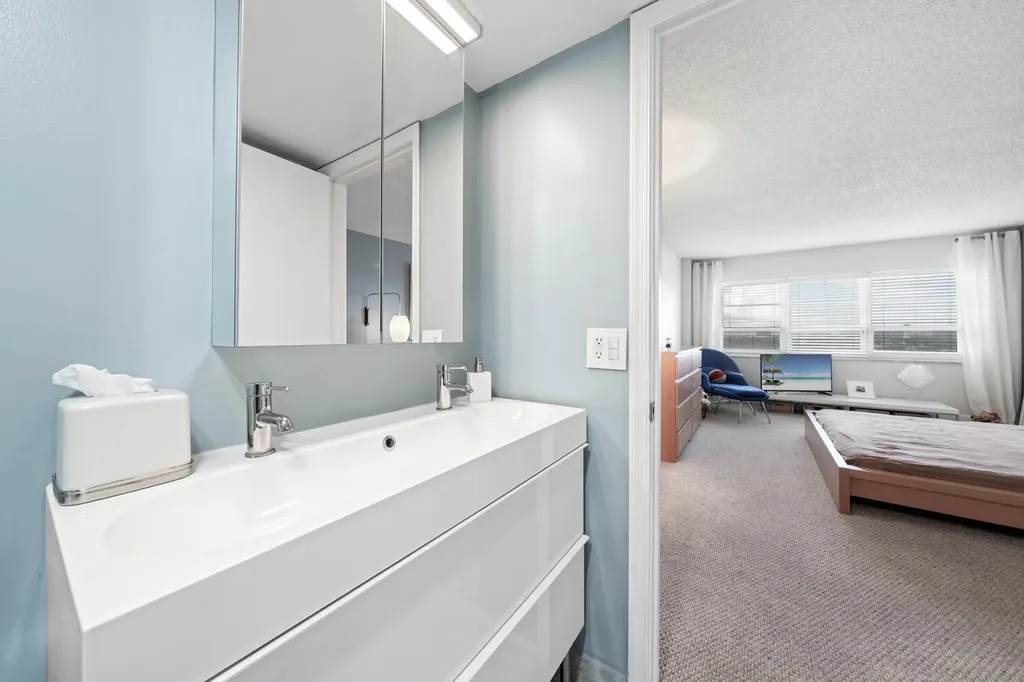 340 Sunset Drive Fort Lauderdale FL 33301