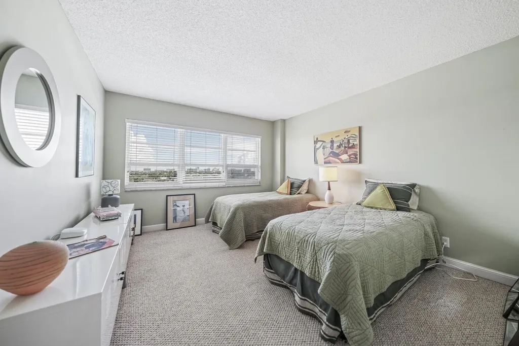 340 Sunset Drive Fort Lauderdale FL 33301