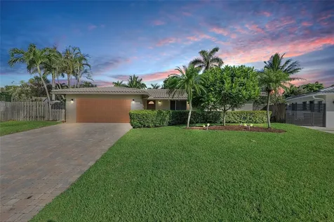 5141 NE 27th Terrace Lighthouse Point FL 33064