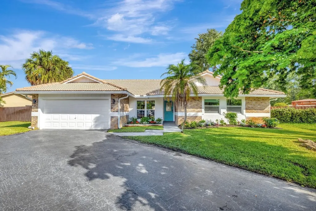 8537 NW 21st Manor Coral Springs FL 33071