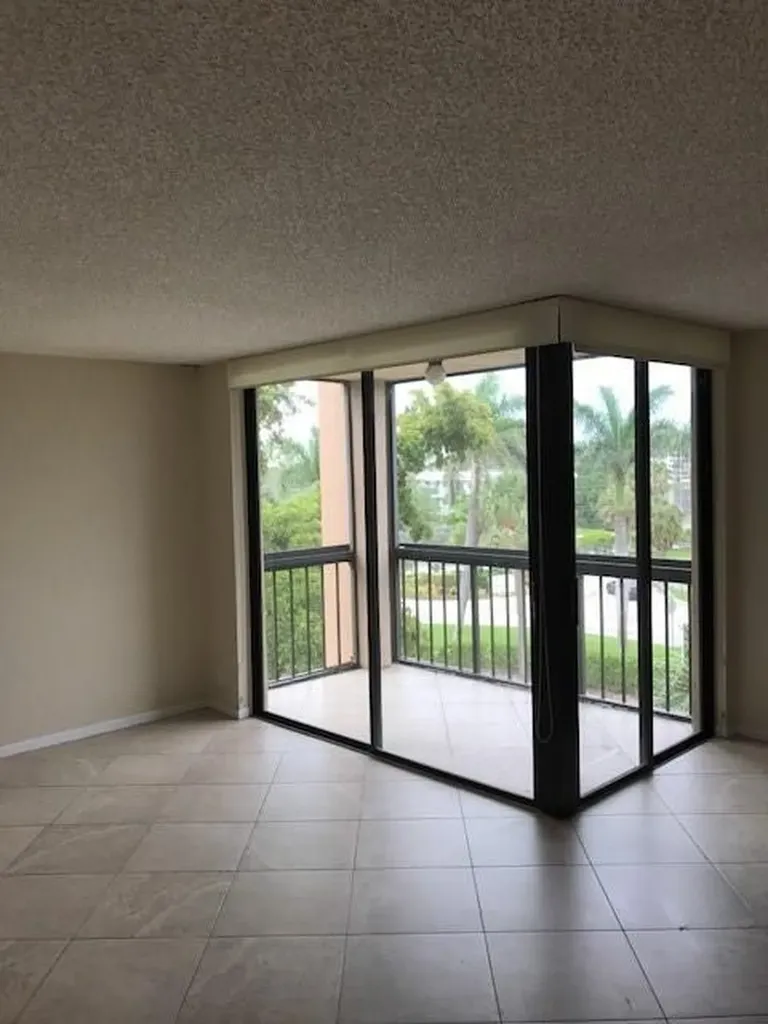 2455 Lindell Boulevard Delray Beach FL 33444