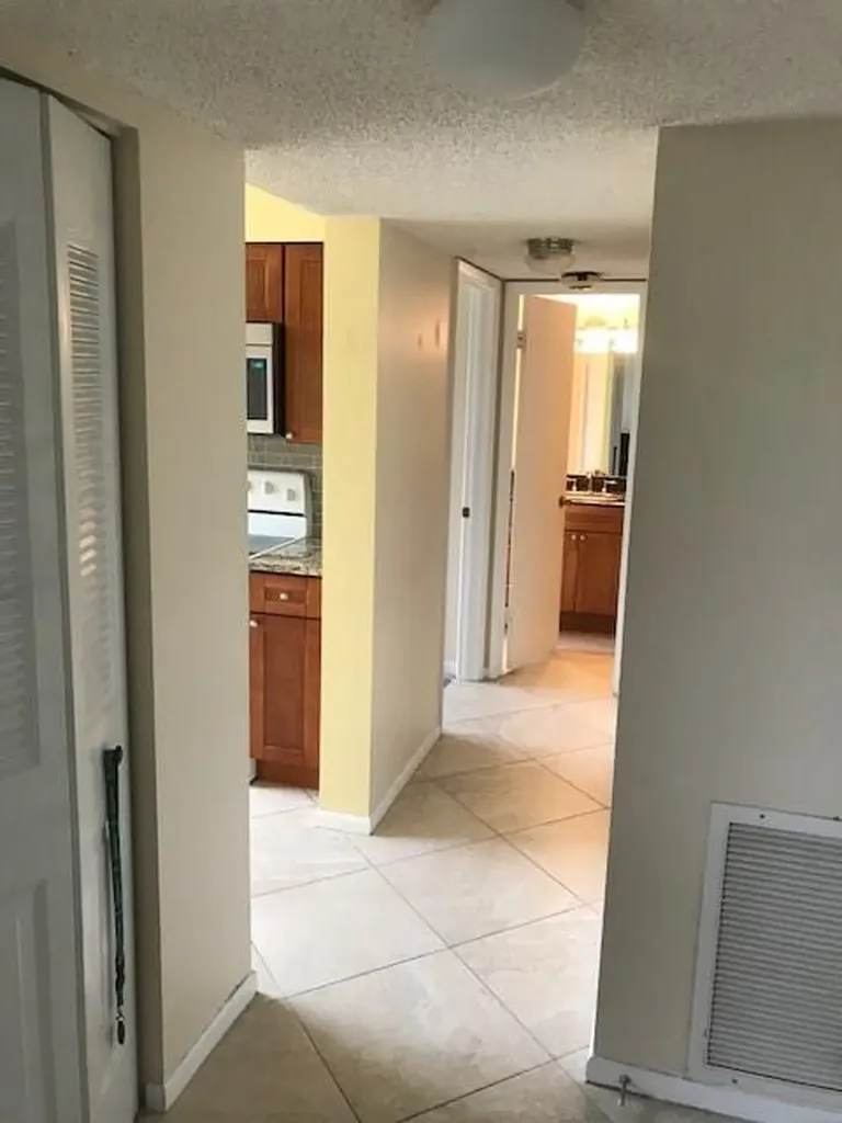 2455 Lindell Boulevard Delray Beach FL 33444