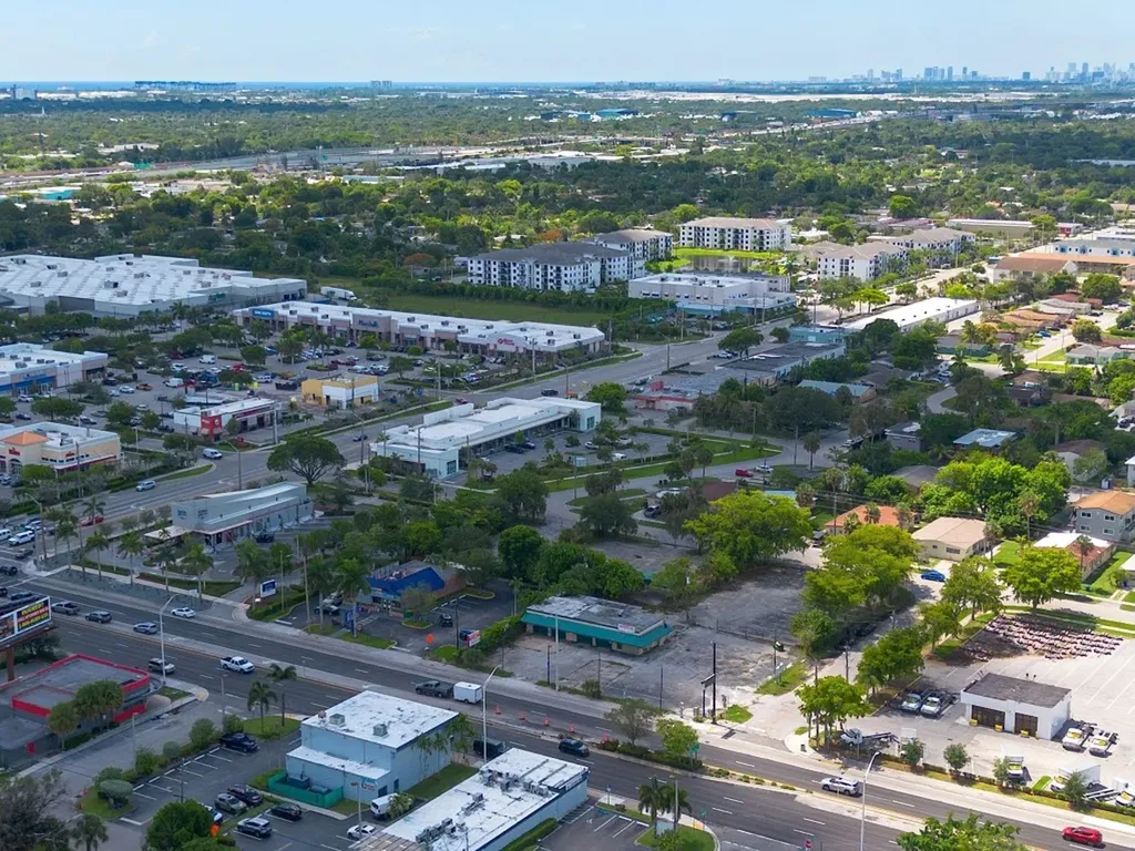 2790 W Broward Boulevard Fort Lauderdale FL 33312