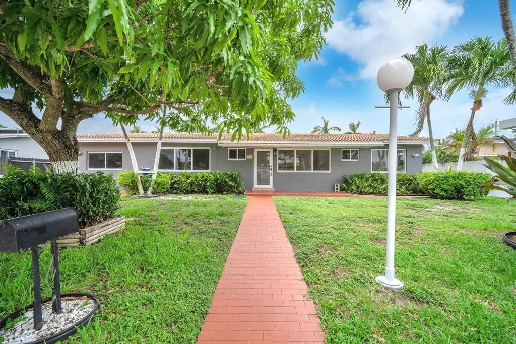 9551 SW 49th Street Miami FL 33165