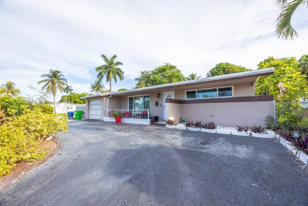 6791 NW 24th Place Sunrise FL 33313