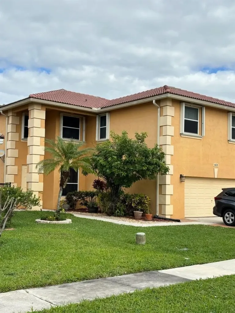 10229 SW 59th Street Cooper City FL 33328