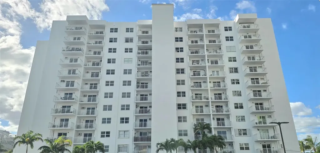 200 S Birch Road Fort Lauderdale FL 33316