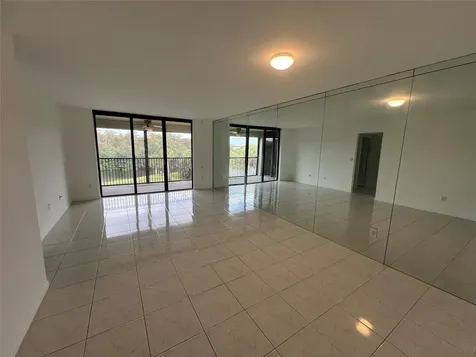 2900 NW 42nd Avenue Coconut Creek FL 33066