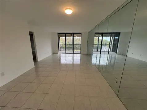 2900 NW 42nd Avenue Coconut Creek FL 33066