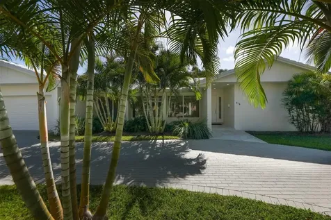 916 Jefferson Street Hollywood FL 33019