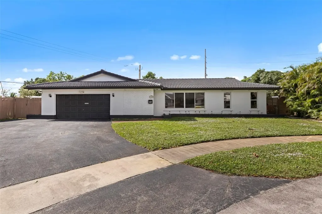 1141 SW 75th Terrace Plantation FL 33317