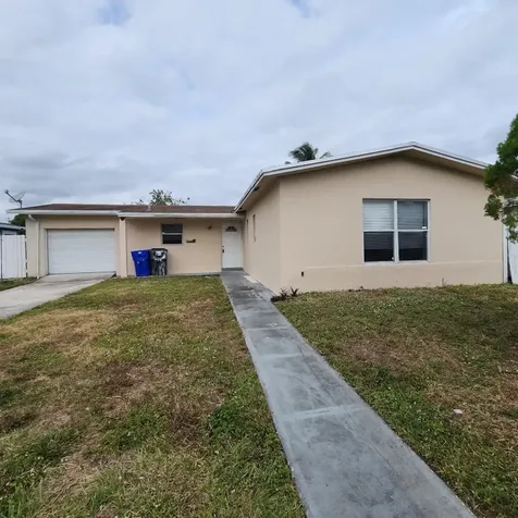 6351 SW 9th Place North Lauderdale FL 33068