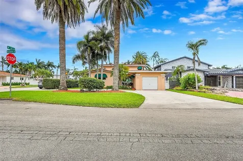 1202 Buchanan Street Hollywood FL 33019