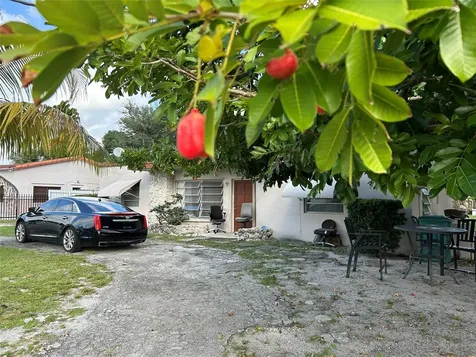10101 NW 26th Avenue Miami FL 33147