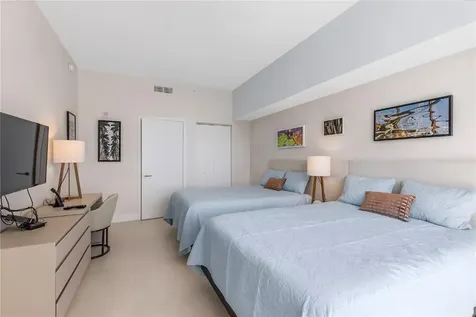 4111 S Ocean Drive Hollywood FL 33019