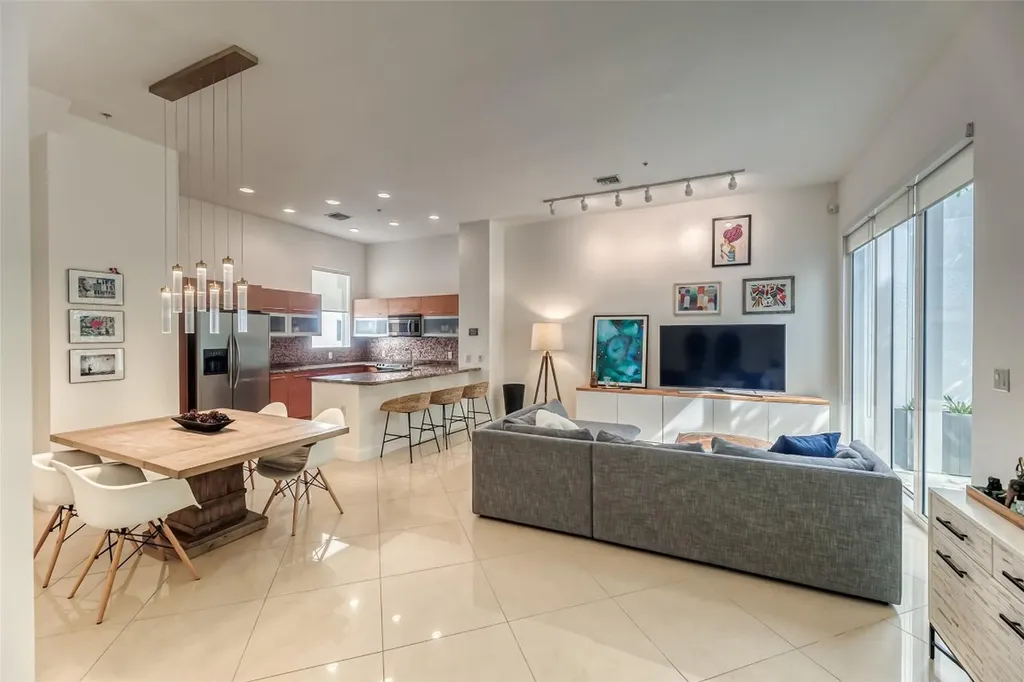 727 NE 4th Avenue Fort Lauderdale FL 33304
