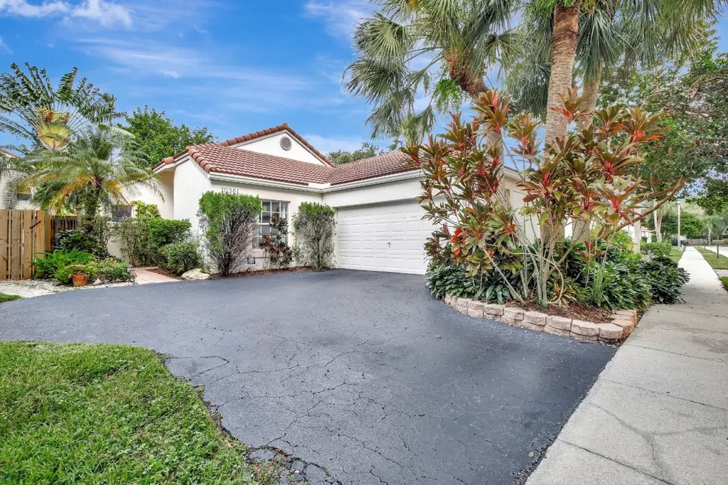 10361 NW 11th Street Plantation FL 33322