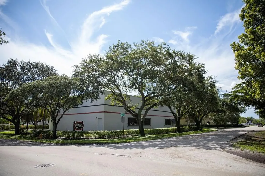 2950 NW 22nd Terrace Pompano Beach FL 33069