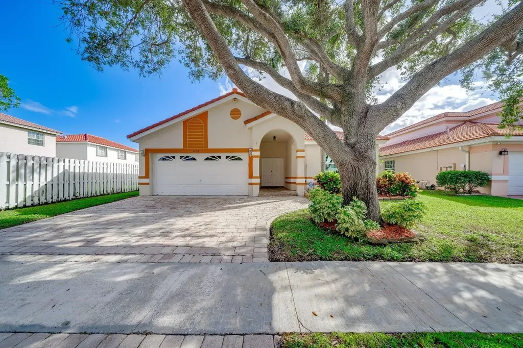 624 NW 135th Terrace Plantation FL 33325