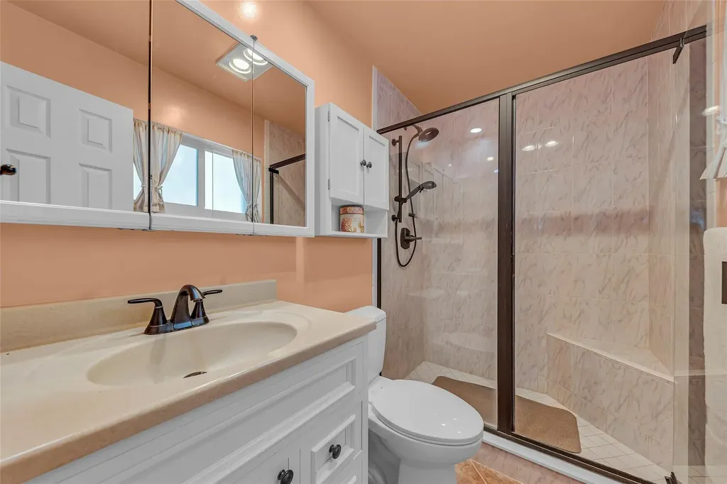 2541 NE 11th Street Pompano Beach FL 33062