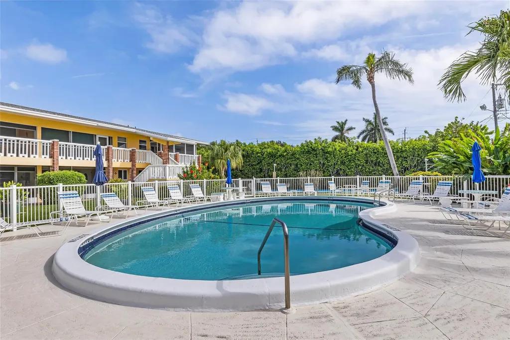 2541 NE 11th Street Pompano Beach FL 33062