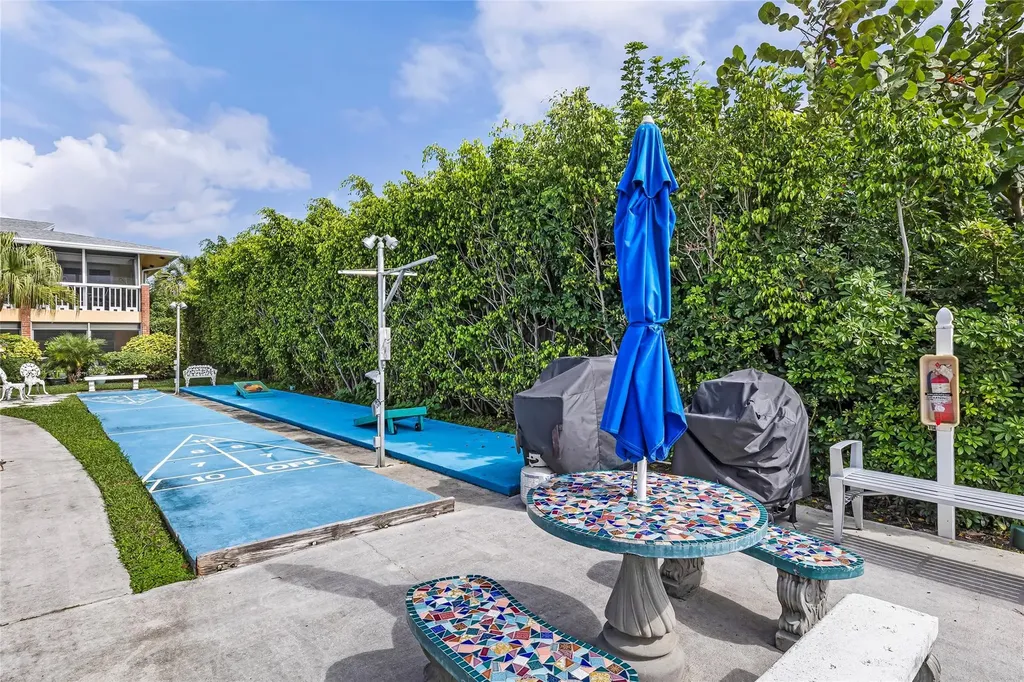 2541 NE 11th Street Pompano Beach FL 33062