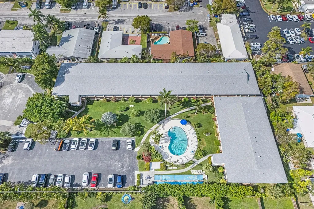 2541 NE 11th Street Pompano Beach FL 33062
