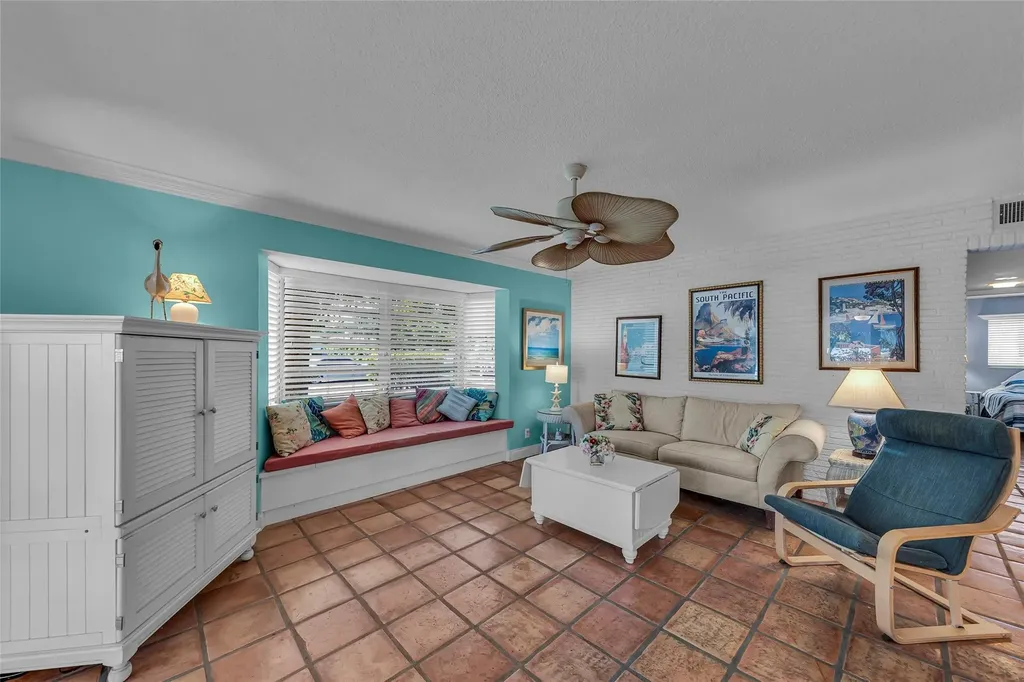 2541 NE 11th Street Pompano Beach FL 33062